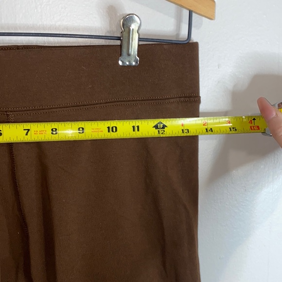 🎱Brown Nike Tight Fit Mid Rise Short Length biker shorts! - Picture 5 of 10